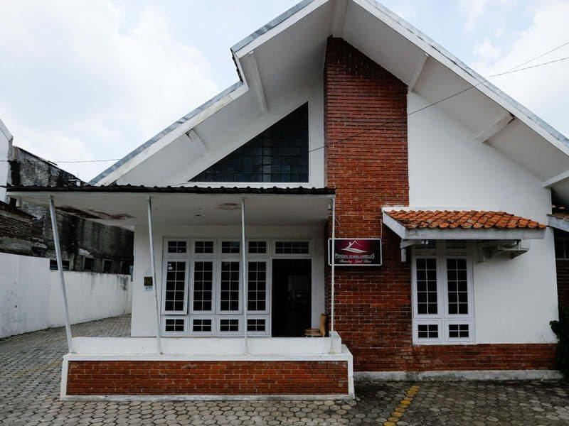 Reddoorz Near Moro Mall Purwokerto Extérieur photo