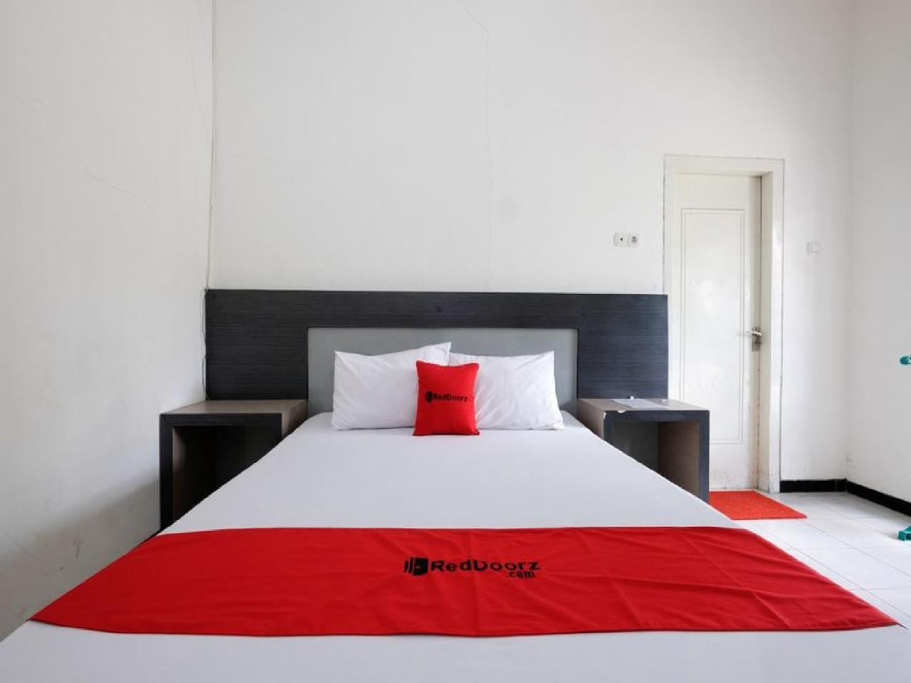 Reddoorz Near Moro Mall Purwokerto Extérieur photo