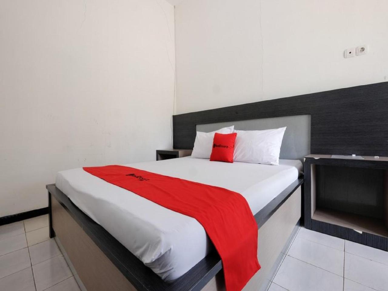Reddoorz Near Moro Mall Purwokerto Extérieur photo